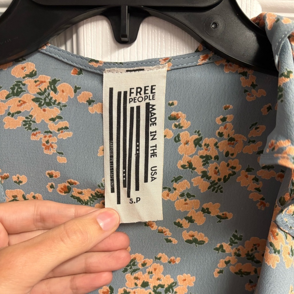 Free People Floral Wrap Mini Dress W/ Ruffles Size Small - Picture 3 of 5